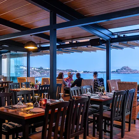 Hotel Mykonos Kosmoplaz 4*